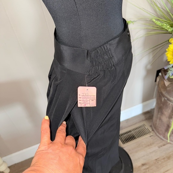 VTG IB Diffusion Silk Skirt - Picture 3 of 11